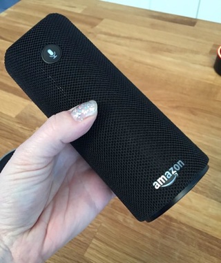 Illustration for article titled Amazon quiere convertir tus propios altavoces en asistentes de voz
